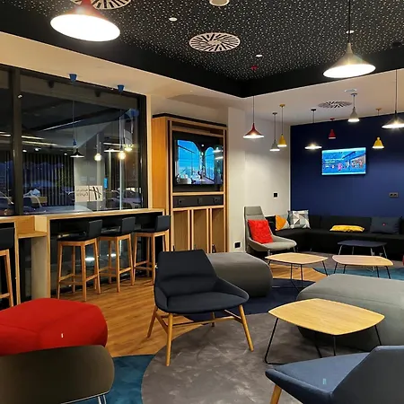 Holiday Inn Express Bilbao Airport By Ihg-3